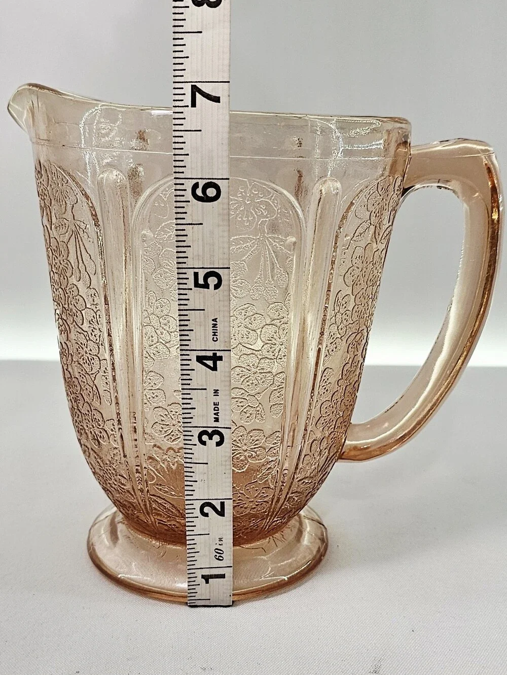 Jeannette Glass elegant vintage